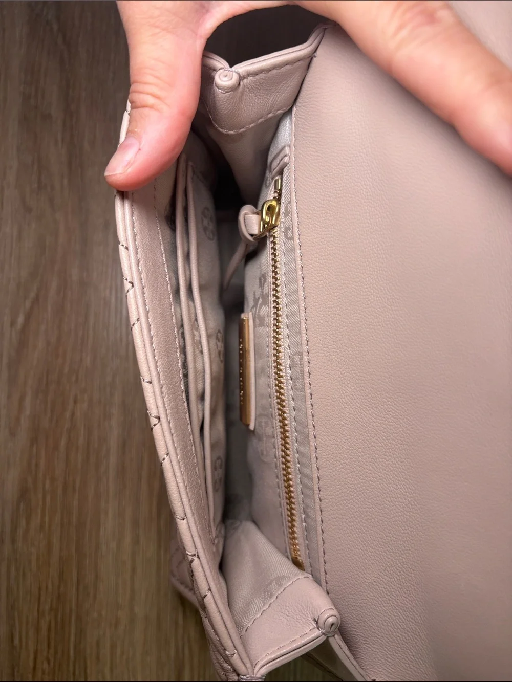 Tory Burch Quilted Shoulder Bag in Light Blush-USED AS IS